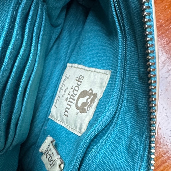 Spartina 449 Kentucky Illustrated Wristlet - Picture 4 of 6